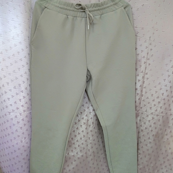 Vero Moda Pants - Vero Moda lower